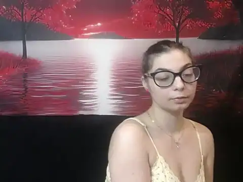 sweetbabygirlforyou online show from November 19, 2025, 12:10 am