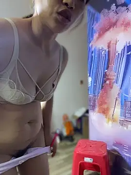 Zuzu-6 online show from June 9, 2026, 5:41 am