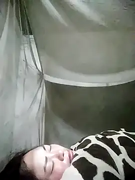 Snapshot of yeu-yeu chatting on October 25, 2025, 4:13 pm yeu-yeu online show from October 25, 2025, 4:13 pm