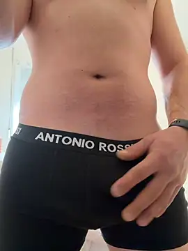 Snapshot of davi73d chatting on February 23, 2026, 9:17 am davi73d online show from February 23, 2026, 9:17 am