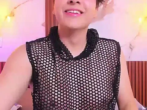 SamLopez1 online show from November 6, 2025, 3:07 am