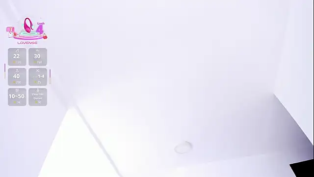 Snapshot of Leyacopper_ chatting on November 4, 2025, 7:24 pm Leyacopper online show from November 4, 2025, 7:24 pm