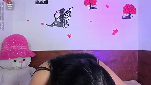 Leyacopper  online show from February 6, 2026, 1:10 am