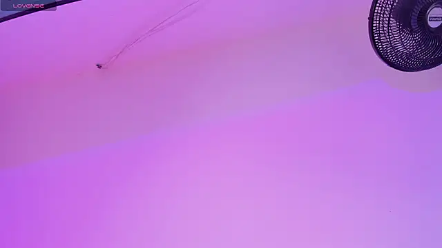 JanneBlossom  online show from March 26, 2026, 9:42 pm