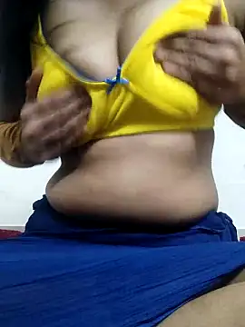 SexyBonitaaa online show from October 29, 2025, 7:15 pm