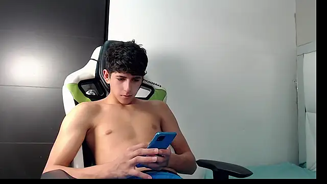 Cash G  online show from November 15, 2025, 8:16 pm