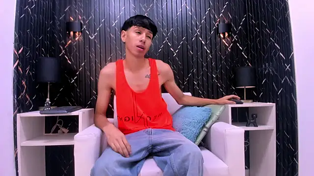 Snapshot of LaPantera_Rosa chatting on November 15, 2025, 3:26 am LaPantera Rosa online show from November 15, 2025, 3:26 am