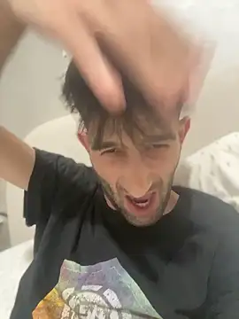 Dondeloquieras4 online show from April 9, 2026, 3:06 am