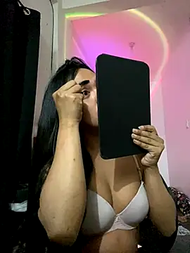 MiyakoCavendish online show from October 26, 2025, 4:46 pm