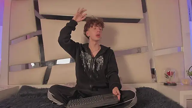 Snapshot of Genesis_ask chatting on February 19, 2026, 4:19 am Genesis ask online show from February 19, 2026, 4:19 am