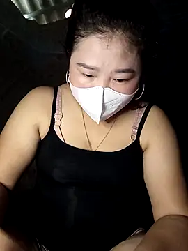 Snapshot of doremi-z chatting on November 1, 2025, 6:26 am doremi-z online show from November 1, 2025, 6:26 am