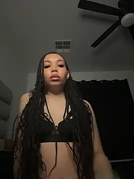 Snapshot of nikkiloveee chatting on June 17, 2026, 5:21 am nikkiloveee online show from June 17, 2026, 5:21 am