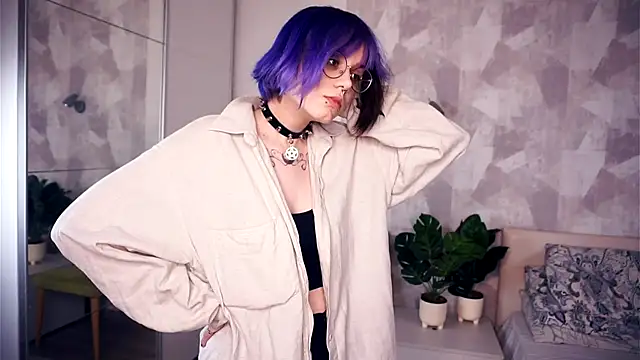 KellePourier online show from October 30, 2025, 5:46 pm