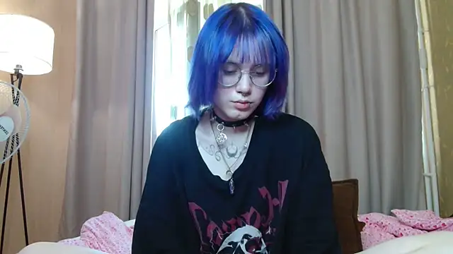 KellePourier online show from May 19, 2026, 6:53 am