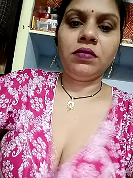 Snapshot of HayatKapoor chatting on November 23, 2025, 5:24 pm HayatKapoor online show from November 23, 2025, 5:24 pm