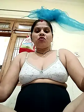 Snapshot of HayatKapoor chatting on November 30, 2025, 7:34 am HayatKapoor online show from November 30, 2025, 7:34 am