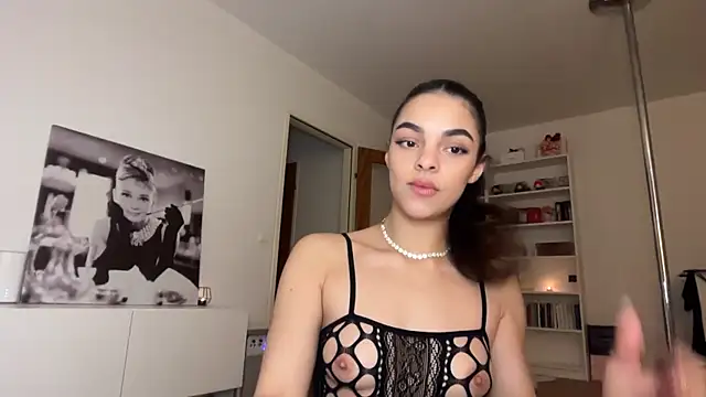 maddymeadows online show from December 20, 2025, 9:44 pm