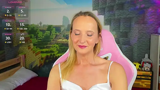 ScarlettPalmer online show from November 30, 2025, 10:19 am