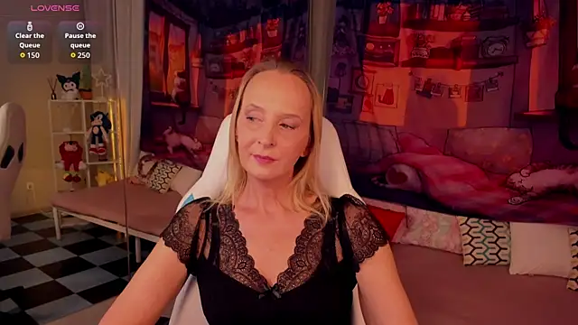 ScarlettPalmer online show from December 20, 2025, 10:11 am