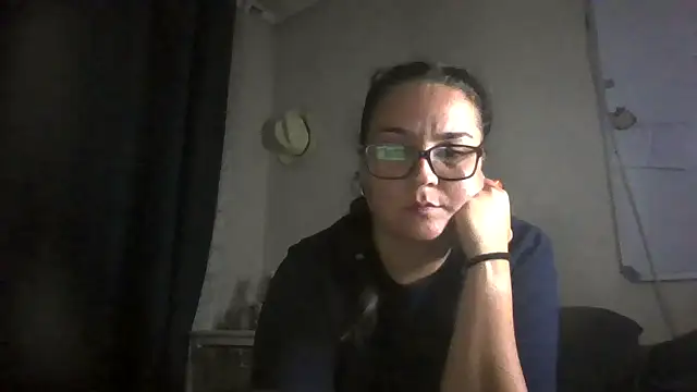 Snapshot of lilMissMarli chatting on March 17, 2026, 7:50 pm lilMissMarli online show from March 17, 2026, 7:50 pm