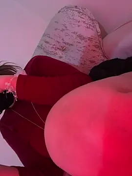 Snapshot of Soso-bigass chatting on April 11, 2026, 8:18 am Soso-bigass online show from April 11, 2026, 8:18 am