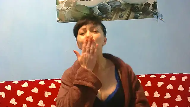 IffetLove42 online show from June 6, 2026, 8:52 am