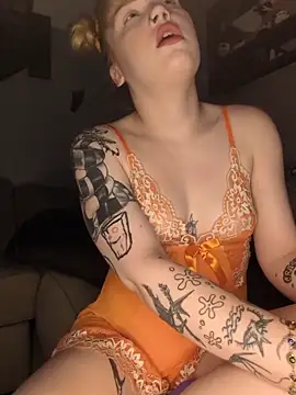 mattiethebaddieee online show from June 8, 2026, 2:56 am