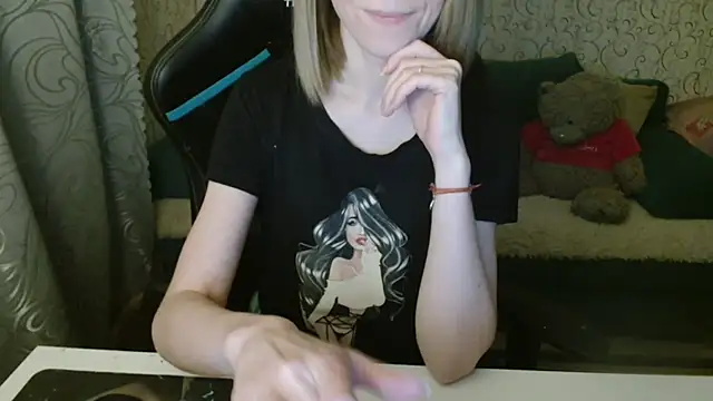  Alisa Allison  online show from November 6, 2025, 3:02 pm