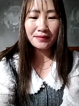 emini-xx online show from February 20, 2026, 7:32 am