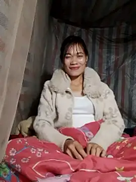 Snapshot of doggy-00 chatting on January 15, 2026, 1:59 pm doggy-00 online show from January 15, 2026, 1:59 pm