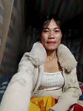 Snapshot of doggy-00 chatting on February 8, 2026, 11:08 pm doggy-00 online show from February 8, 2026, 11:08 pm