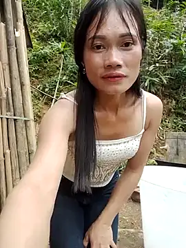 Snapshot of doggy-00 chatting on February 15, 2026, 7:51 am doggy-00 online show from February 15, 2026, 7:51 am