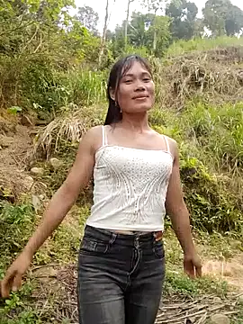 Snapshot of doggy-00 chatting on March 27, 2026, 8:26 am doggy-00 online show from March 27, 2026, 8:26 am