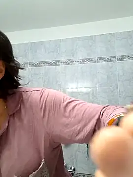 Piediniecollant online show from November 5, 2025, 5:40 am