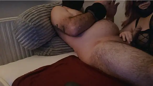 Snapshot of Melo_GR chatting on November 15, 2025, 10:15 pm Melo GR online show from November 15, 2025, 10:15 pm