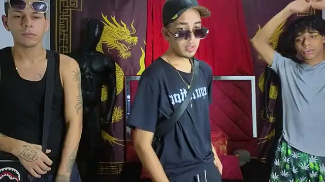 Snapshot of Scoundrel_Room chatting on November 10, 2025, 7:18 am Scoundrel Room online show from November 10, 2025, 7:18 am