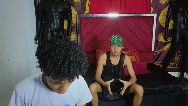 Snapshot of Scoundrel_Room chatting on November 11, 2025, 7:19 am Scoundrel Room online show from November 11, 2025, 7:19 am