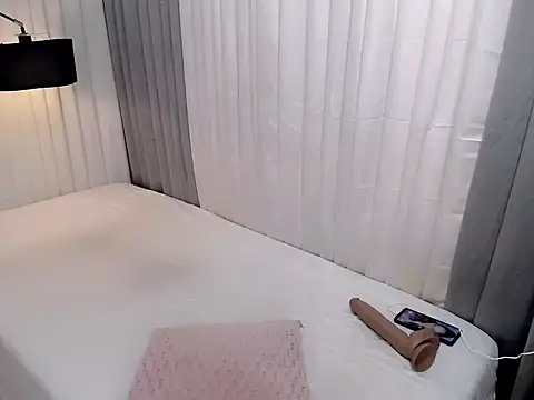 Snapshot of Xhugejerkingtrans chatting on April 1, 2026, 3:40 am Xhugejerkingtrans online show from April 1, 2026, 3:40 am