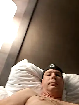 Snapshot of coupleinhotel chatting on November 8, 2025, 9:24 pm coupleinhotel online show from November 8, 2025, 9:24 pm