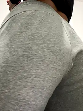 Catalina244 online show from October 29, 2025, 2:47 am