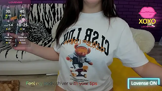 Snapshot of GlowMimi chatting on February 23, 2026, 12:13 pm GlowMimi online show from February 23, 2026, 12:13 pm