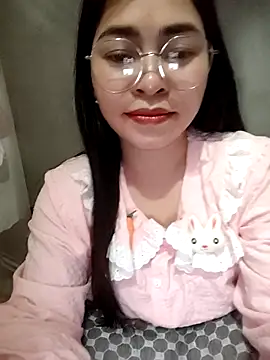 Snapshot of Bamboo-niee123 chatting on March 23, 2026, 6:45 pm Bamboo-niee123 online show from March 23, 2026, 6:45 pm