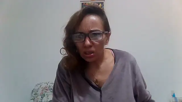 loveryvicky online show from March 12, 2026, 9:54 pm