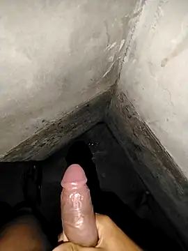 Snapshot of Sudda1199 chatting on January 18, 2026, 4:33 pm Sudda1199 online show from January 18, 2026, 4:33 pm