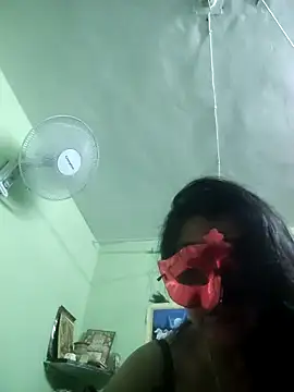 Snapshot of LOVE__RANI chatting on April 25, 2026, 6:49 pm LOVE RANI online show from April 25, 2026, 6:49 pm