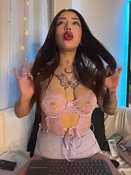 AshleyWinslow online show from March 27, 2026, 10:42 pm