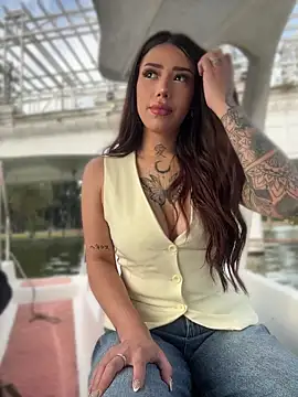 AshleyWinslow online show from April 14, 2026, 8:15 pm