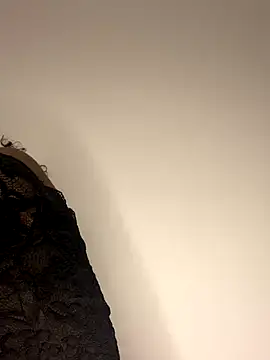 milarain online show from November 29, 2025, 11:08 pm