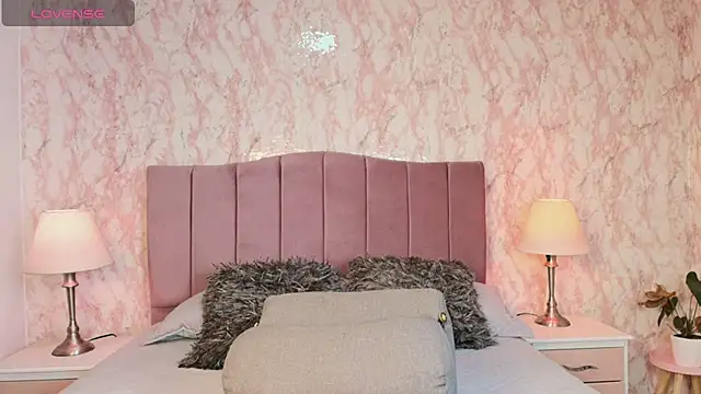 Megannn  21 online show from October 31, 2025, 3:02 pm