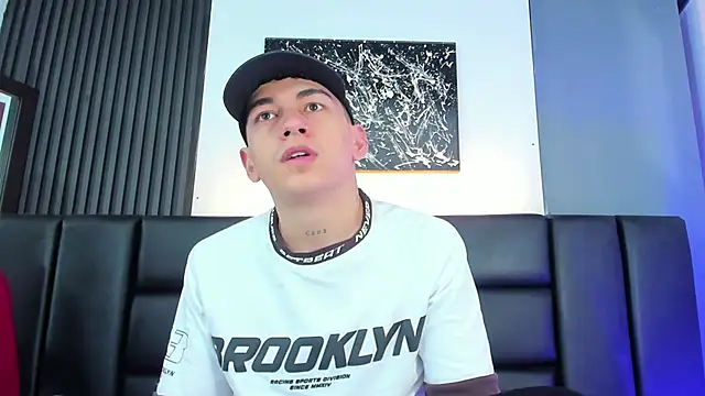 Duolust1 online show from November 15, 2025, 12:23 pm